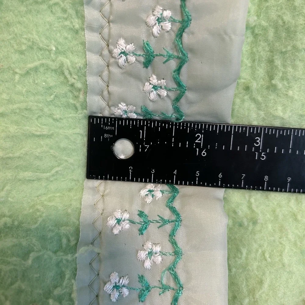 Vintage Acrylic Mint Green Blanket 72x94 Satin Embroidered Trim MCM Retro Soft